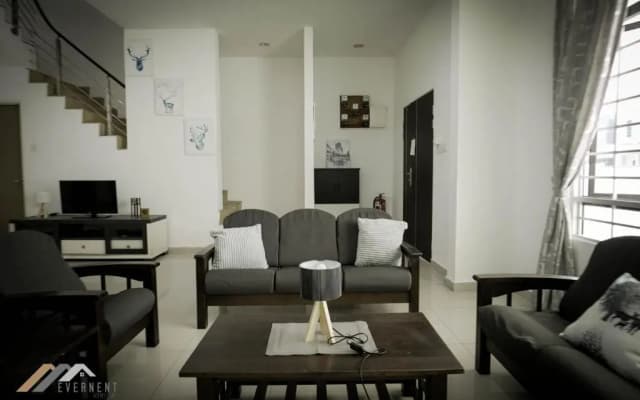 Curtin Waters Homestay by Evernent - photo 4