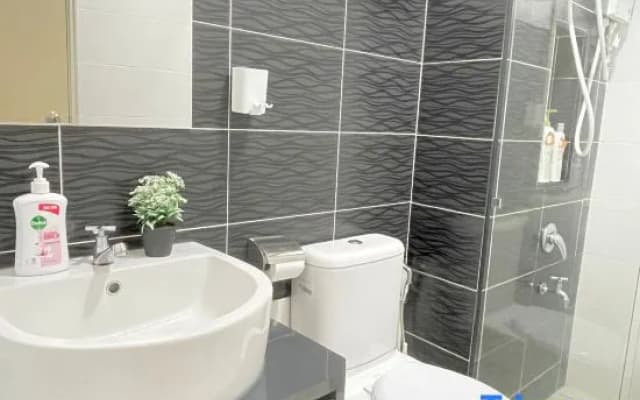 Platino Residence 1MinTo ParadigmMall 2-4pax - photo 2