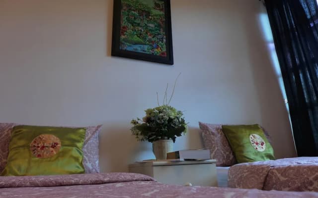 Wesberly Apartments - photo 2
