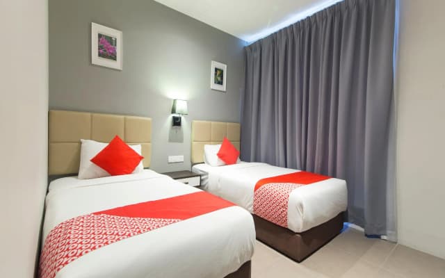 Yootel Boutique Hotel - photo 3