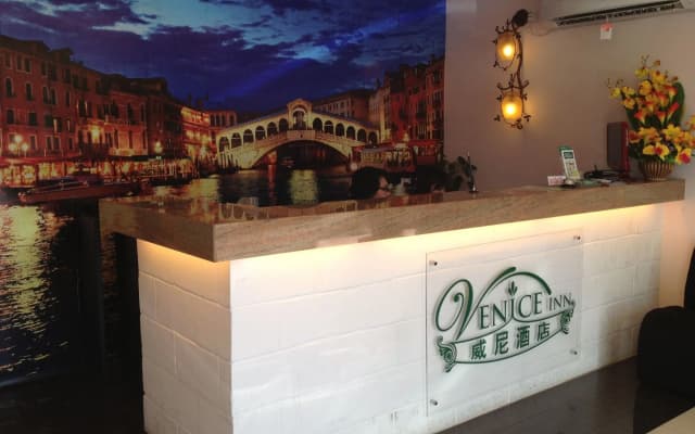 Venice Inn - photo 2