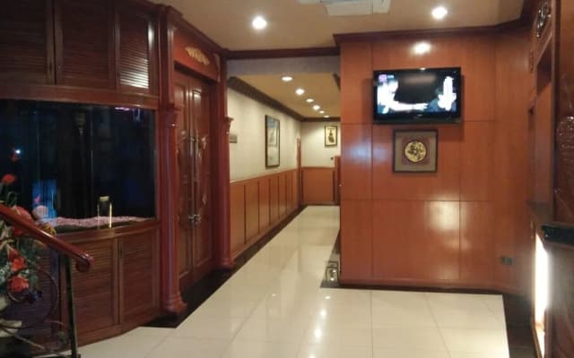 TC Inn Capital Hotel - photo 2