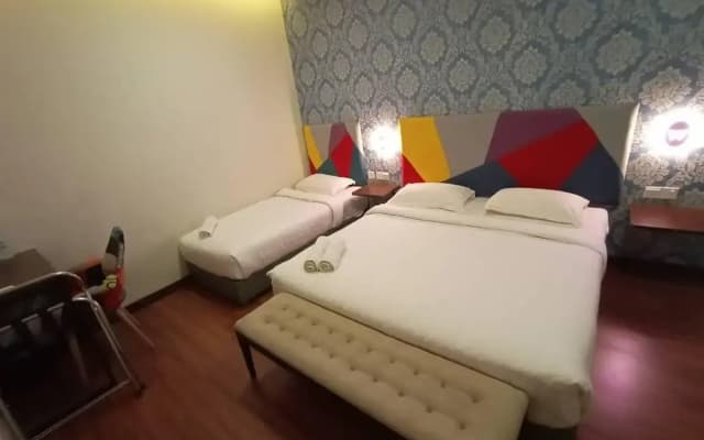 W Hotel Cemerlang - photo 5