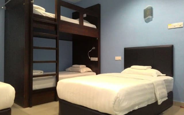 Sri Packers Hotel - KLIA - photo 5