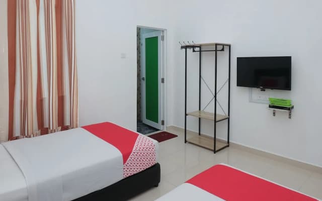 OYO 90005 DC Villa Guest House - photo 4