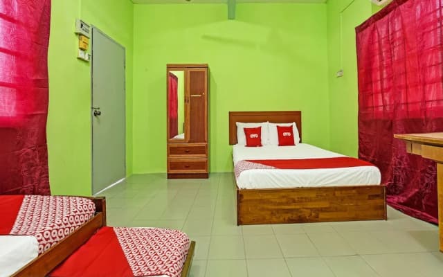 OYO 90278 Redzwan's Beach Resort - photo 5