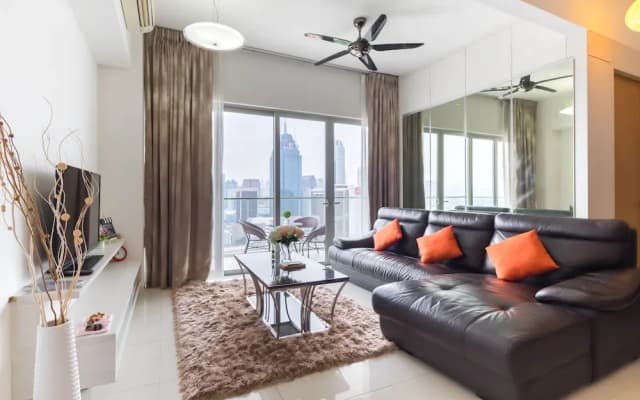 Sky Luxurious Suite - photo 4