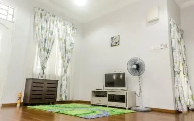 White Cottage Guest House - photo 4