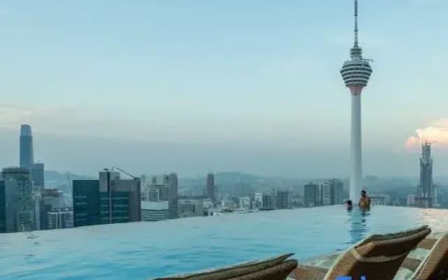 The Platinum KLCC by Holma - photo 3