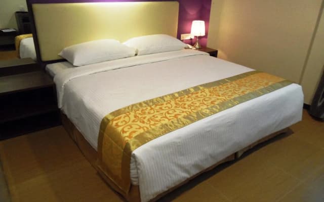 Eight Days Boutique Hotel - photo 5