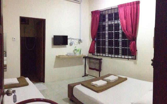 Semarak Beach Inn - photo 2