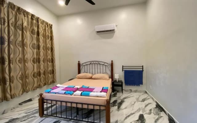 Bangi Utara Villa - photo 4