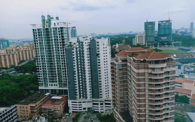 The Robertson by Matahari Suites - photo 5