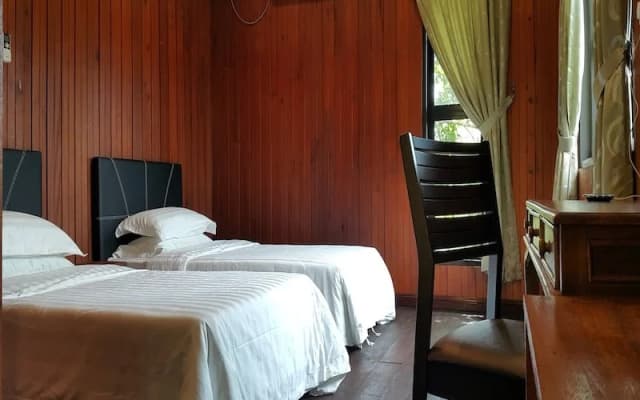 Bukit Belanda Jungle Lodge - photo 3