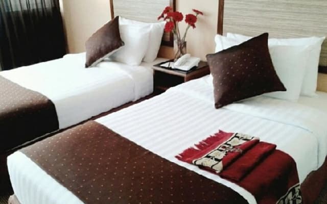 TH Hotel Kelana Jaya - photo 3