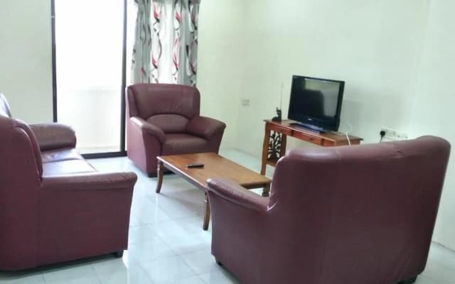 Lumut Guesthouse Apartment Hotel - photo 3