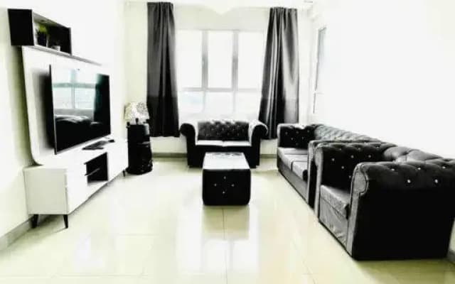 KT CITY HOMESTAY WITH 4 Bedrooms and POOL - photo 3