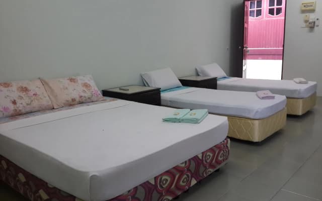 Budget Beach Resort - photo 4