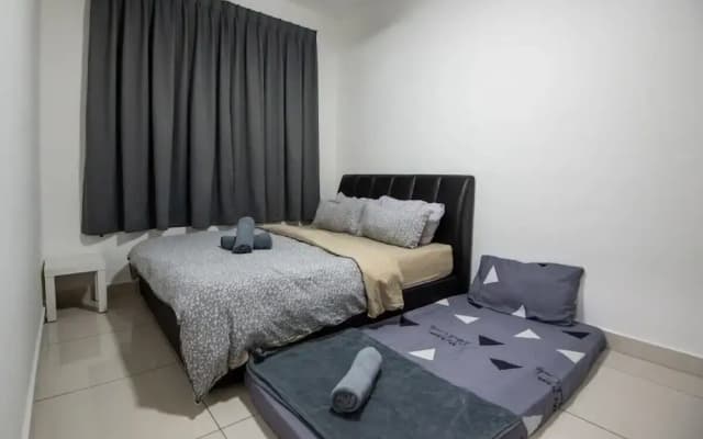 Comfy 3BR Apt @ KSL Daya Near Ikea Tebrau, Parking - photo 3