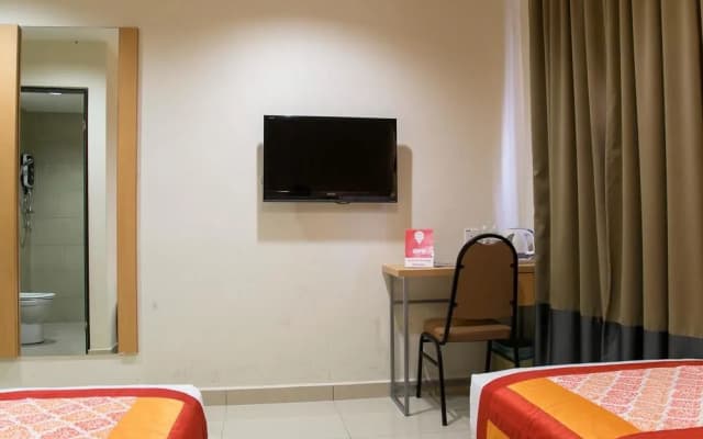 OYO 158 My Signature Hotel - photo 3