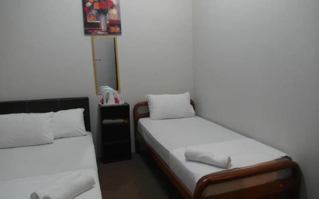 Sireh Hotel & Apartment - photo 3