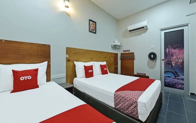 Super OYO Capital O 90687 Rs Hotel - photo 4