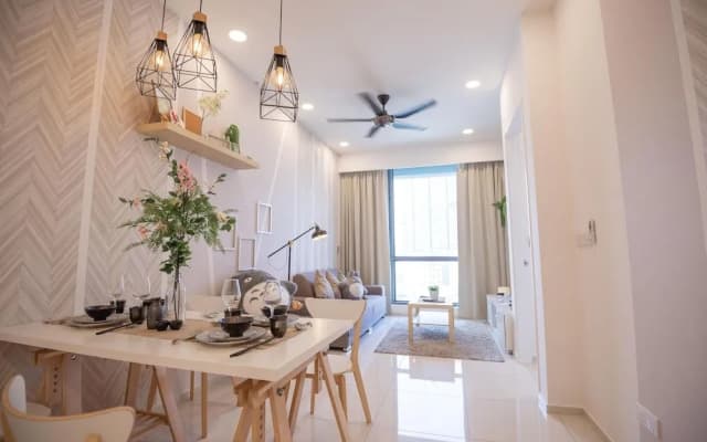 The Robertson by White Forest Suites - photo 3