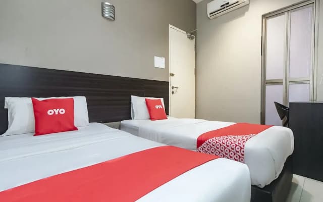 Nice Stay Three Six Five Services by OYO Rooms - photo 5