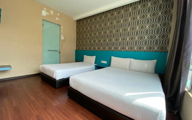 OYO 89752 7 Days Express Hotel - photo 4