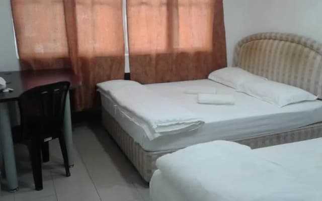 Oyo 988 Malawati Ria Hotel - photo 2