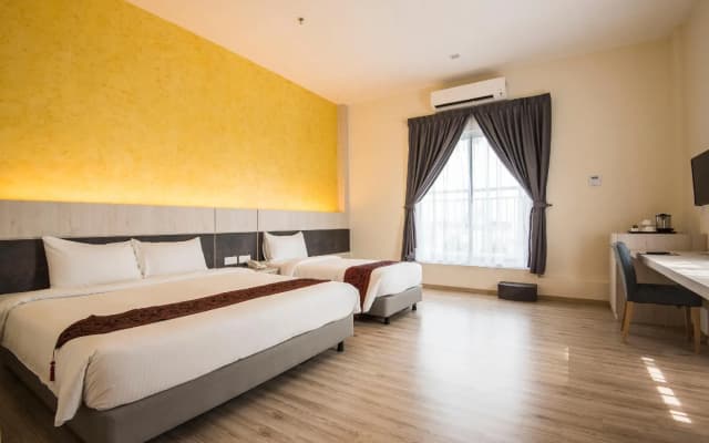 Marvelux Hotel - photo 5