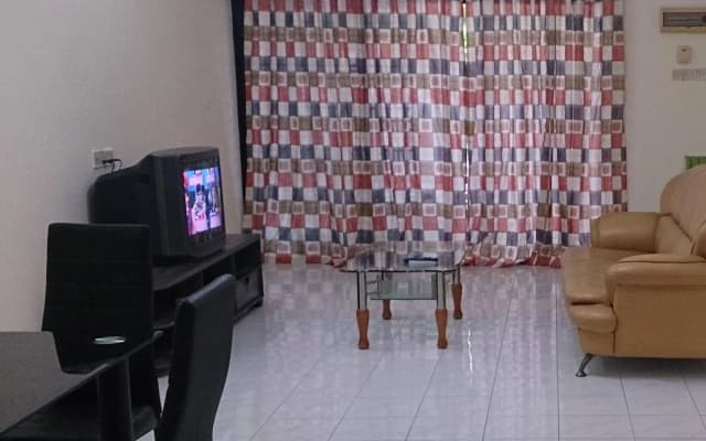 Bayan Seaside Guesthouse - photo 2