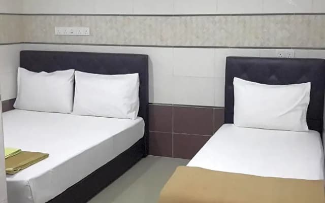 Shah Alam Business Hotel - photo 3