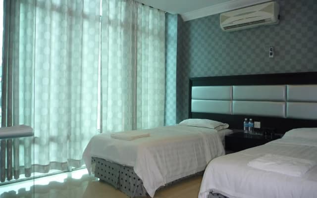 T Hotel - photo 4