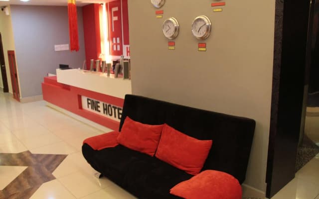 FINE Hotel - photo 2