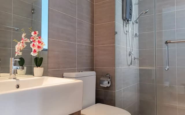 Icon City Service Apartment - photo 2