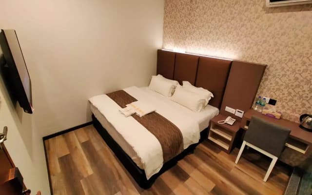 Spring Season Hotel - photo 4