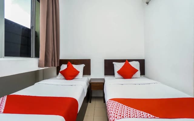 Hotel Star Inn - photo 4