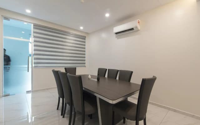 B&L Hotel by Oyo Rooms - photo 4