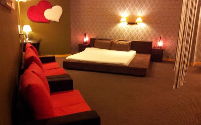 Paragon City Hotel - photo 3