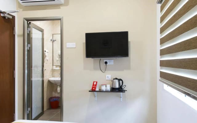 Global Inn Hotel - photo 3
