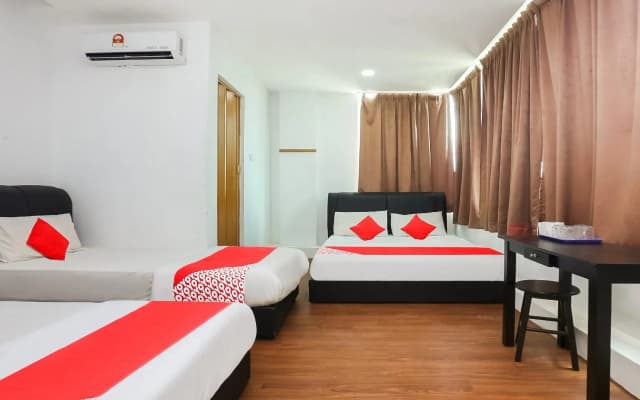 OYO 717 MR J Hotel Wakaf Che Yeh 2 - photo 5