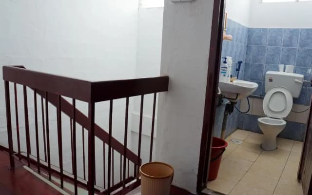 Budget Umi Homestay Kuching - photo 2