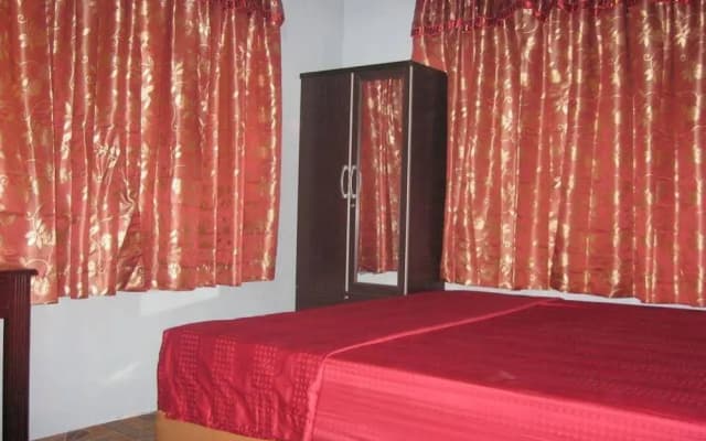 Nabila Homestay - photo 4