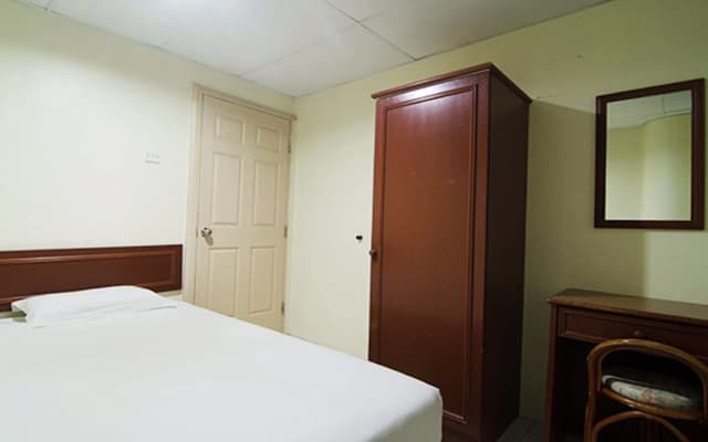 Coral Bay Resort - photo 3