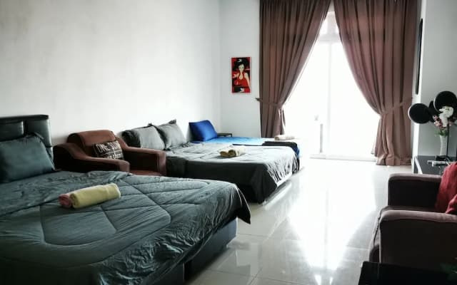KSL Studio Homestay by Immaculate - photo 5