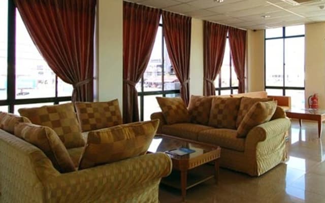 Aristo Hotel @ Putatan - photo 2