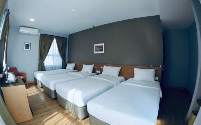 Hotel Ariana Iskandar - photo 5