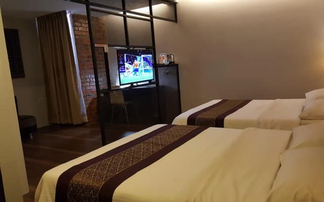 Super 8 Hotel @ Georgetown - photo 3