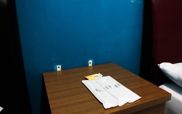 Q Hotel - photo 3